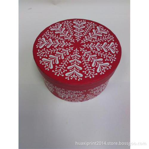 red round gift boxes